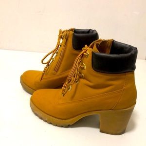 ZiGi Soho Kerin Wheat/Brown Booties, Timberland Boots Style, US Size 9
